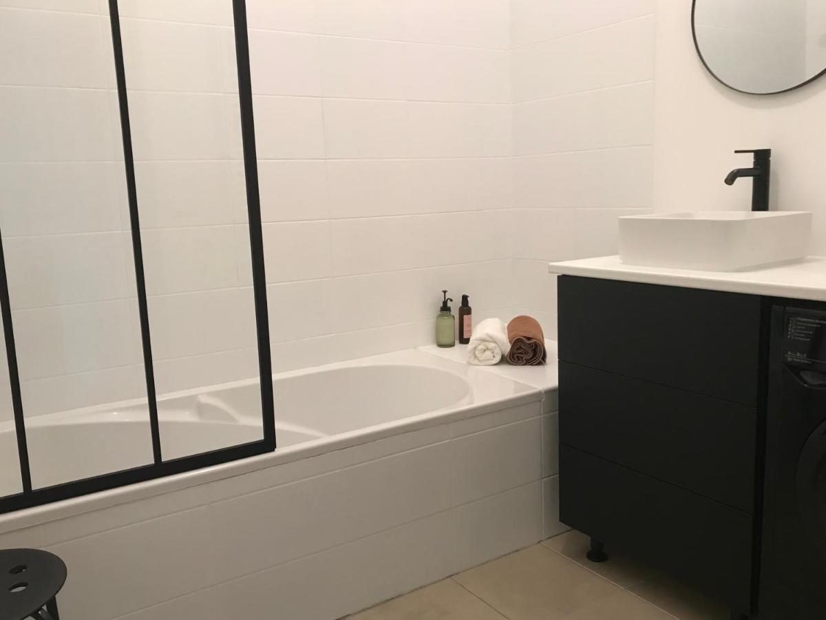 Nimes , Appartement Renove Dans Immeuble Classe. المظهر الخارجي الصورة