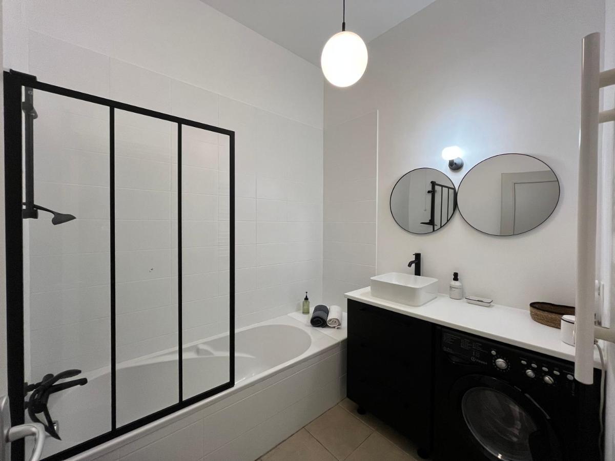 Nimes , Appartement Renove Dans Immeuble Classe. المظهر الخارجي الصورة