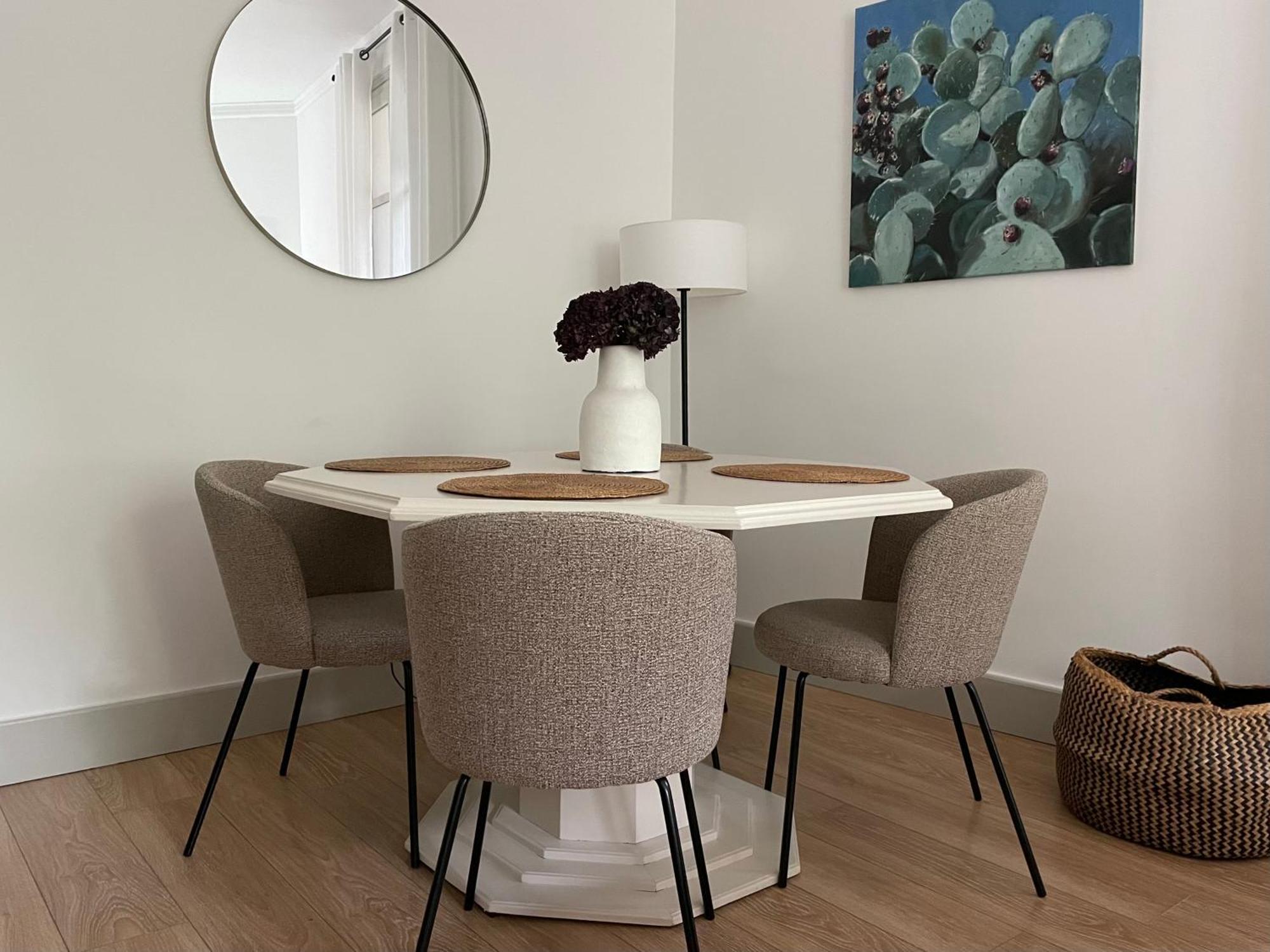 Nimes , Appartement Renove Dans Immeuble Classe. المظهر الخارجي الصورة